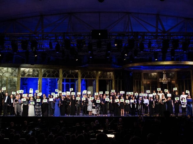 Watch: &#8216;Amazing Grace&#8217; – Hope for Grenfell