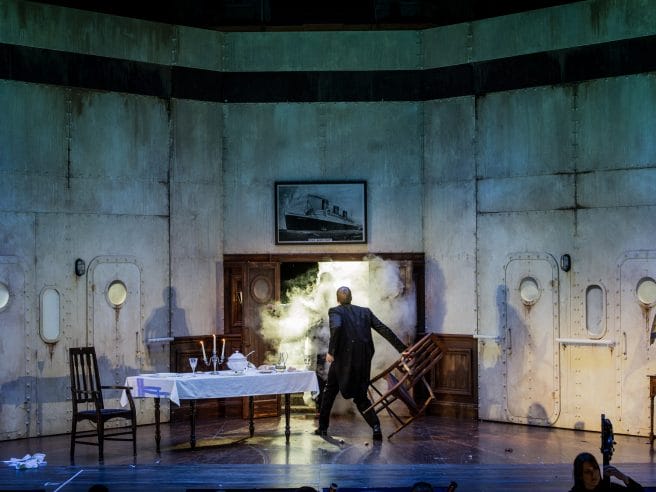 Highway to Hell by Robert Thicknesse