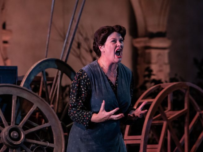 A first look at L’arlesiana