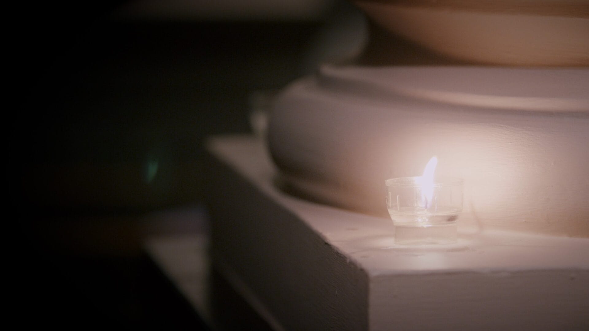 Opera Holland Park marks Holocaust Memorial Day